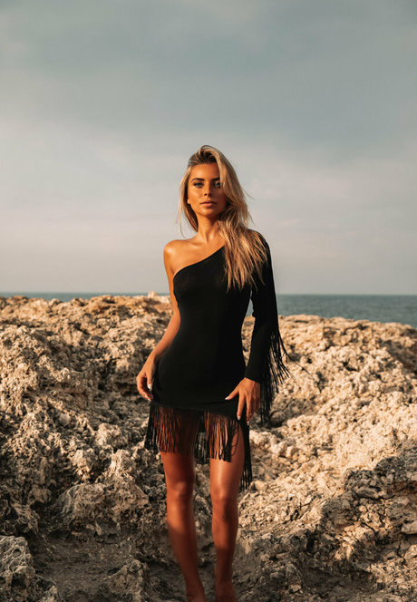 Naakte gelekte OnlyFans-foto van Chiarabransi