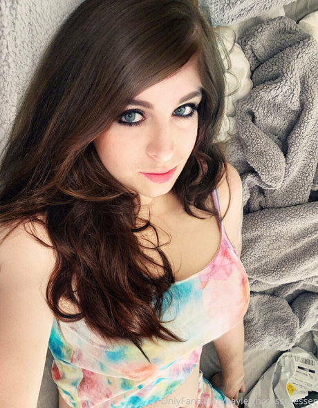 Naakte gelekte OnlyFans-foto van Kayleighcrossdresser