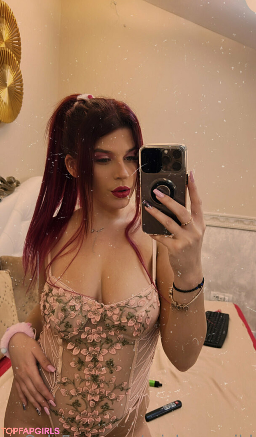 Naakte gelekte OnlyFans-foto van Arielgonewild #4 Naakte gelekte OnlyFans-foto van Arielgonewild #4