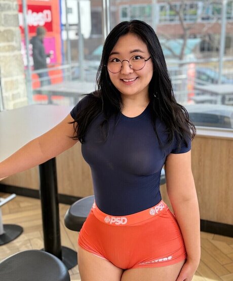 Aroomi Kim