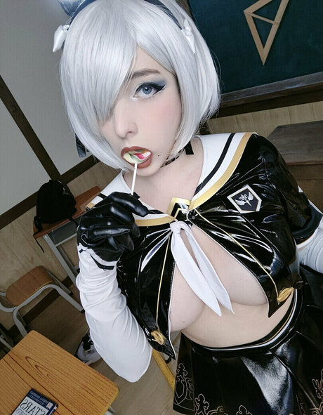 Mikomi Hokina