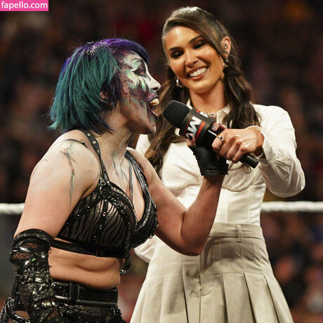 Asuka WWE