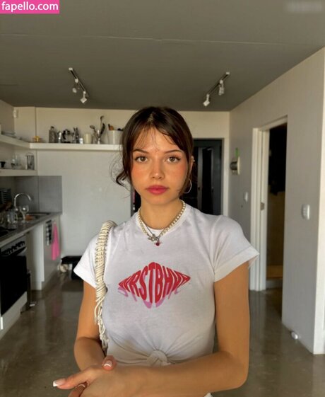 Nina Chuba