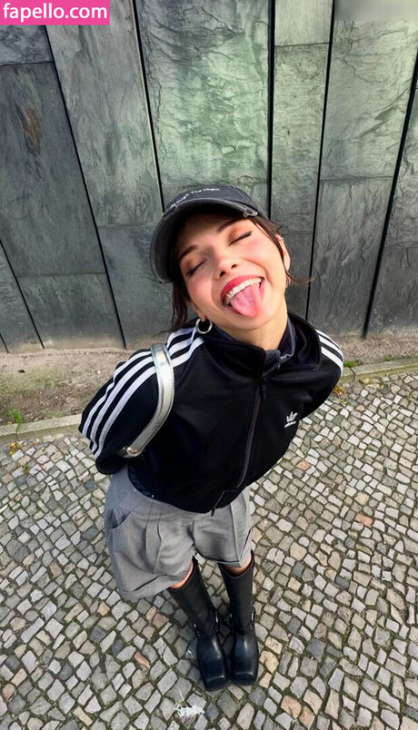 Nina Chuba