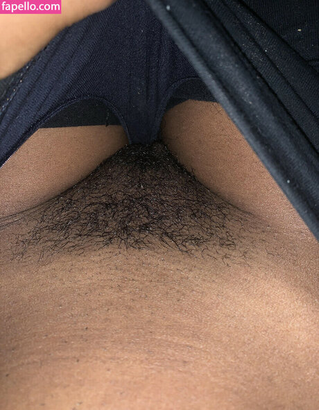 Naakte gelekte OnlyFans-foto van Asia Rae