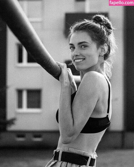 Charleen Weiss