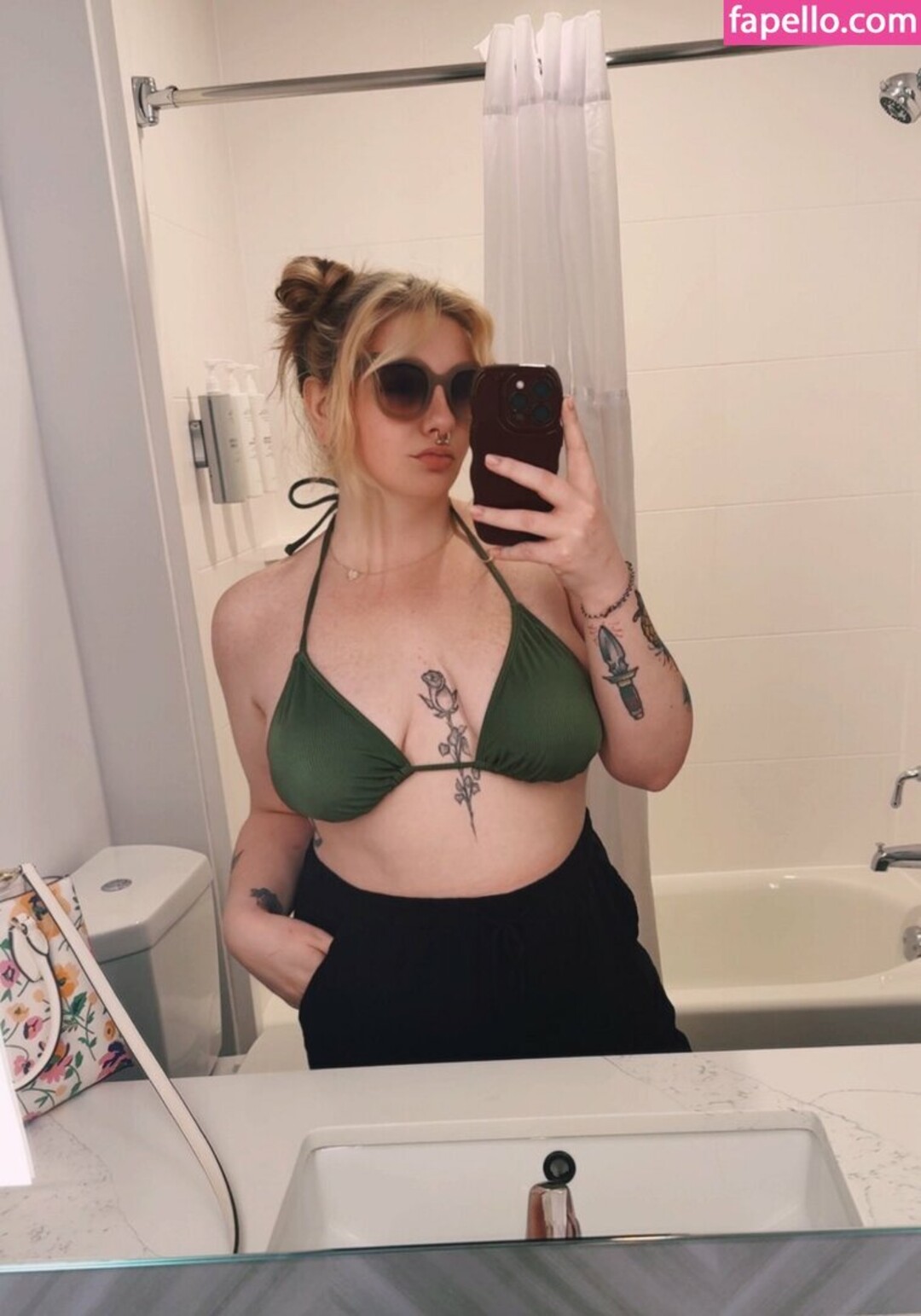 Naakte gelekte OnlyFans-foto van Kassmeinthepits #4 Naakte gelekte OnlyFans-foto van Kassmeinthepits #4