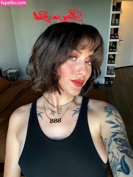 Naakte gelekte OnlyFans-foto van Earthdarling