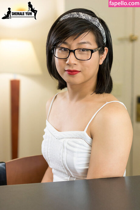 Alina Grace