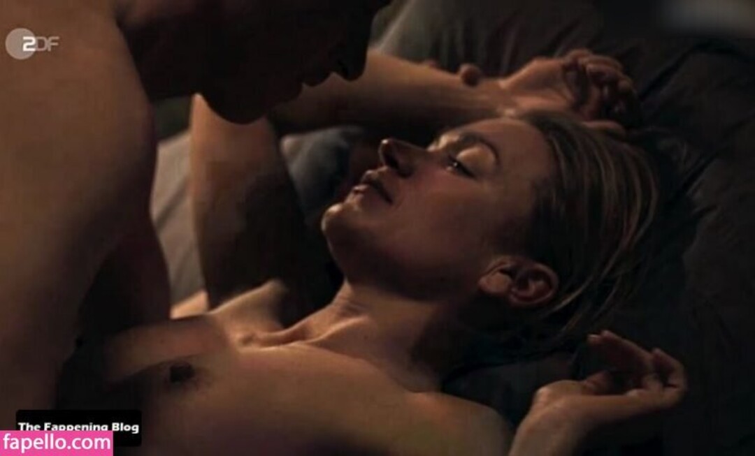 Naakte gelekte OnlyFans-foto van Lisa Maria Potthoff #37 Naakte gelekte OnlyFans-foto van Lisa Maria Potthoff #37