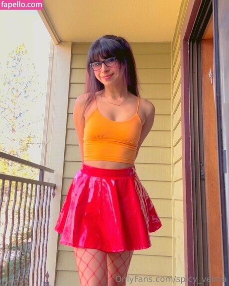 Velma & Daphne Cosplay