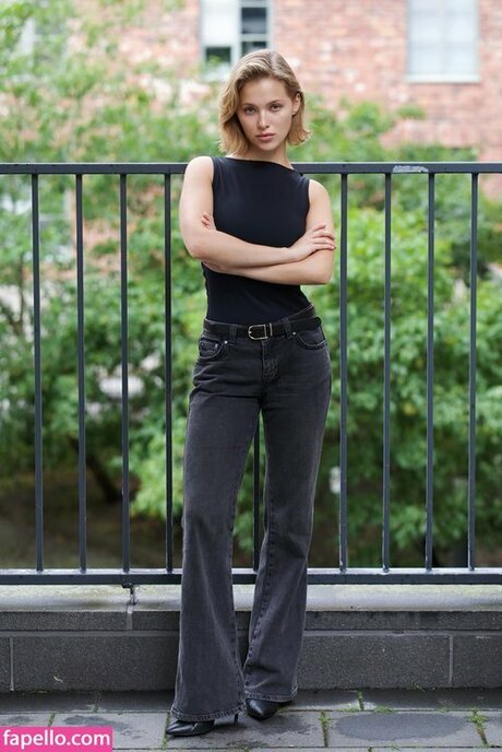 Laura Oganessian