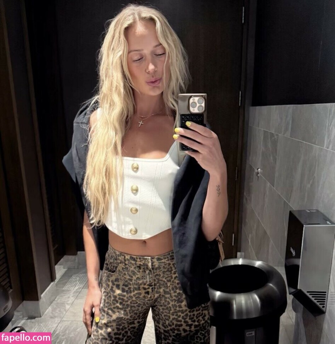 Naakte gelekte OnlyFans-foto van Sophie Cunningham #108 Naakte gelekte OnlyFans-foto van Sophie Cunningham #108