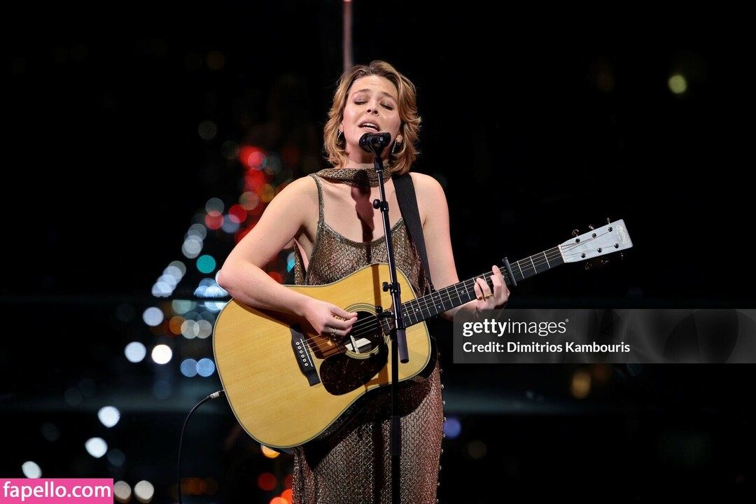 Naakte gelekte OnlyFans-foto van Maggie Rogers #28 Naakte gelekte OnlyFans-foto van Maggie Rogers #28