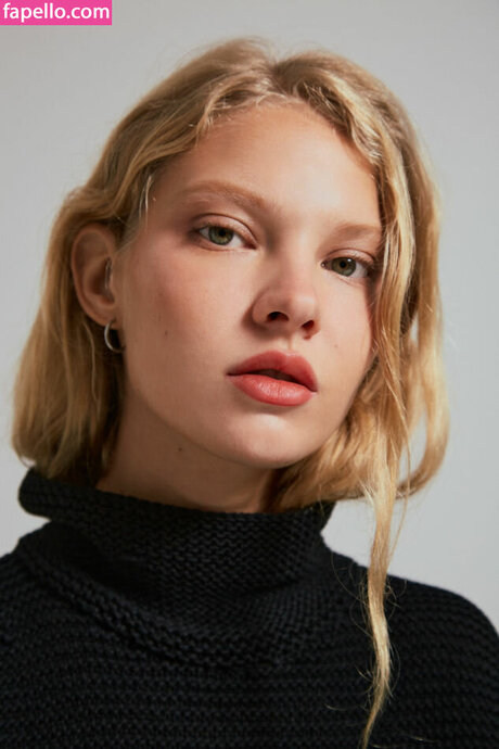 Nika Khromova