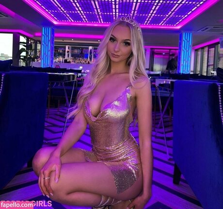 Naakte gelekte OnlyFans-foto van Mimi Malthouse Uk