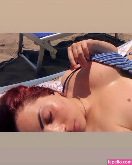 Naakte gelekte OnlyFans-foto van Ludovica Giordano