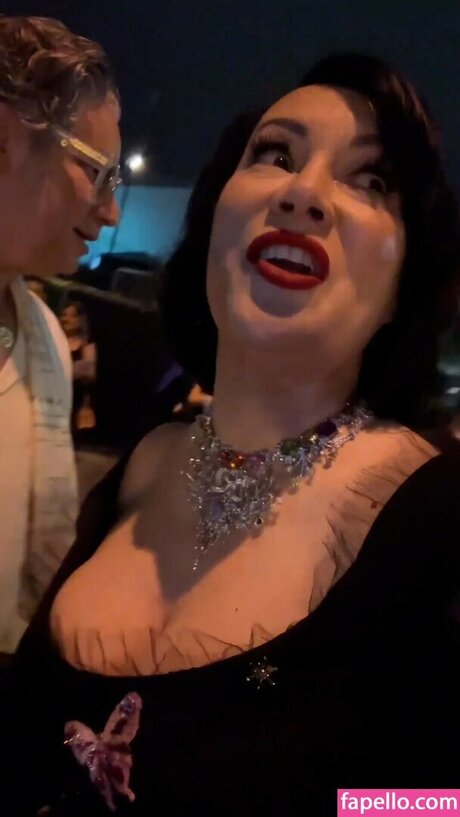 Jennifer Tilly