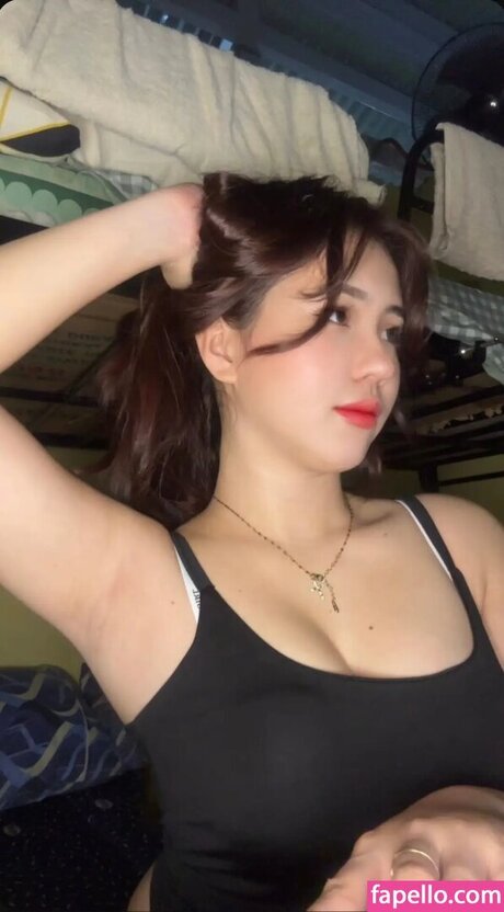 Naakte gelekte OnlyFans-foto van Jheadie Dizor