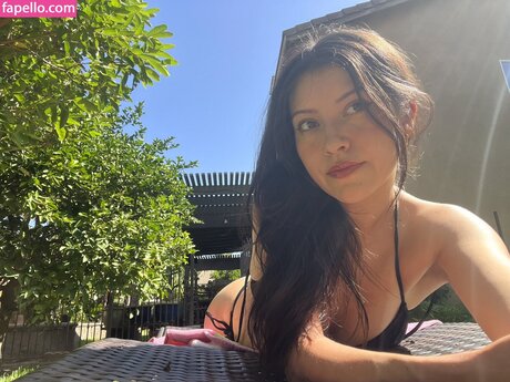 Naakte gelekte OnlyFans-foto van Aygela