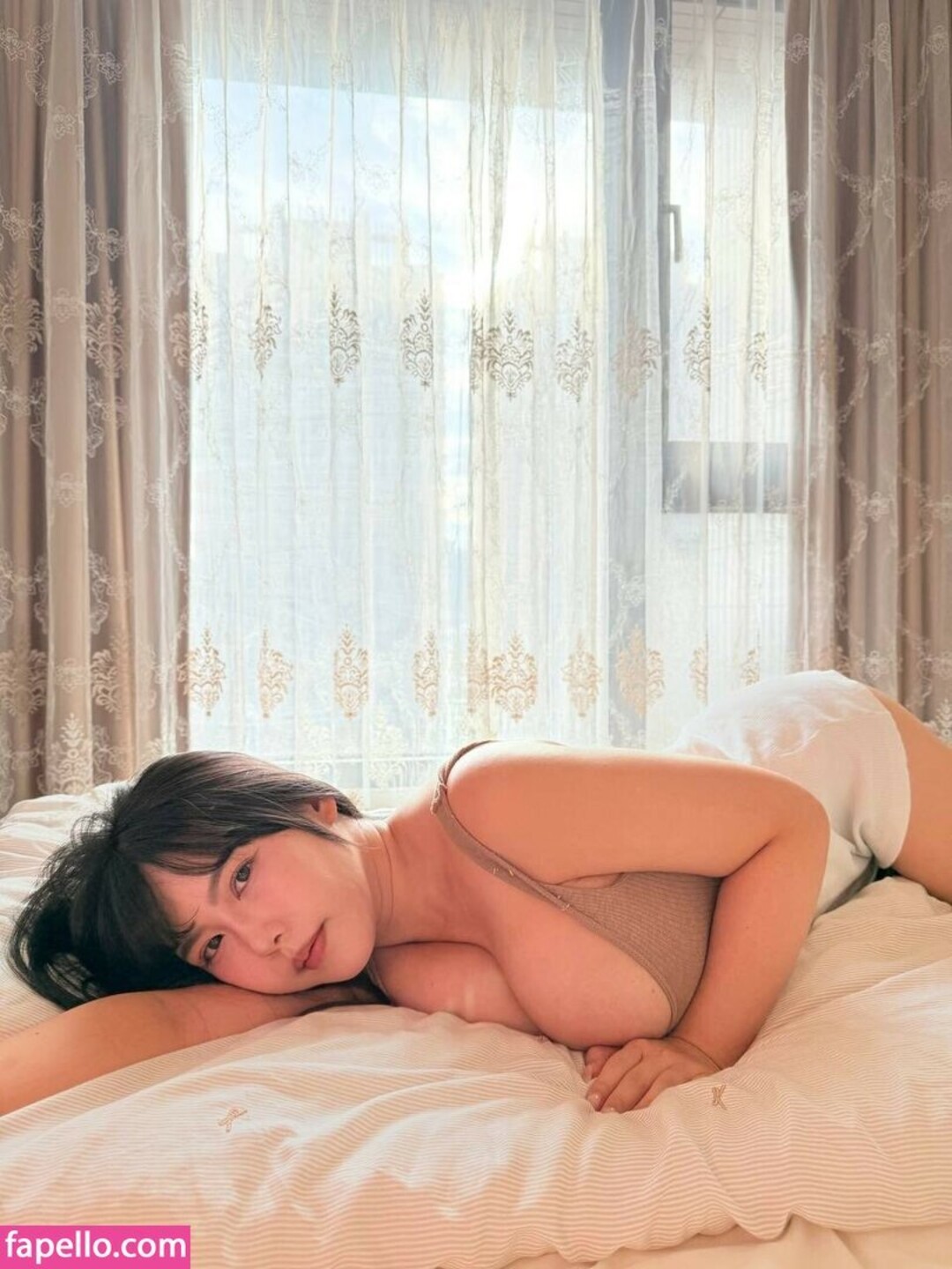 Naakte gelekte OnlyFans-foto van Ursenseinina #5 Naakte gelekte OnlyFans-foto van Ursenseinina #5