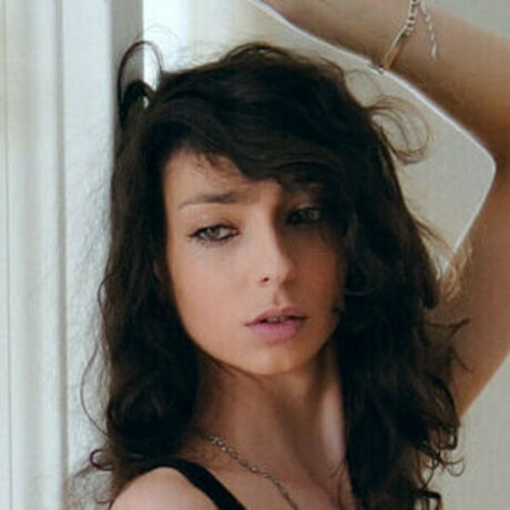 Naakte gelekte OnlyFans-foto van Ophelia Gano
