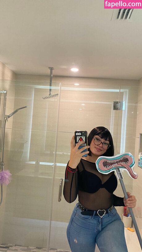 Naakte gelekte OnlyFans-foto van Ghouluvr