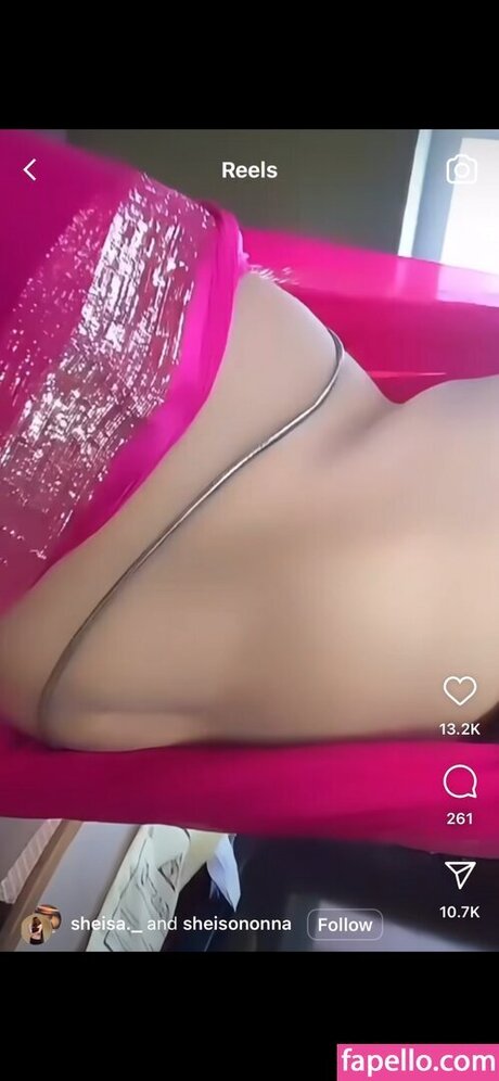 Naakte gelekte OnlyFans-foto van Toned Belly
