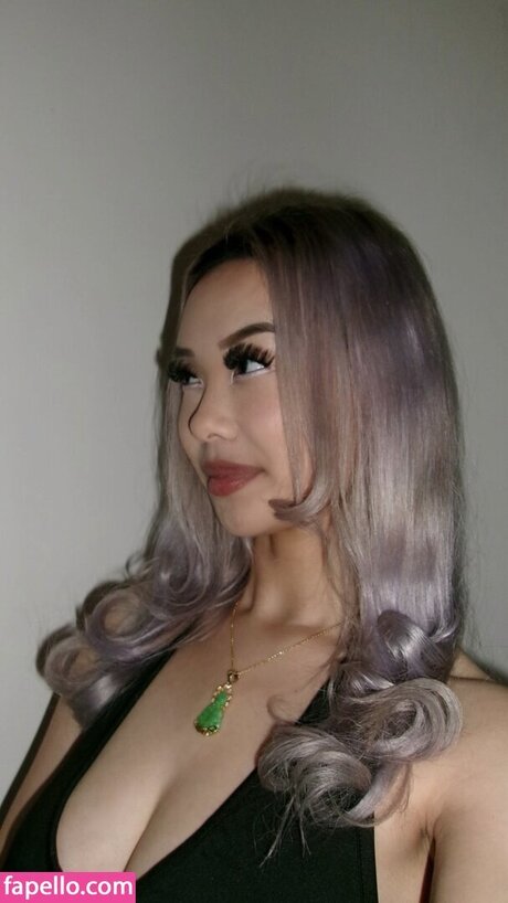 Naakte gelekte OnlyFans-foto van Winnniiex