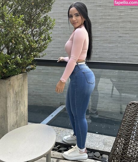 Meja Gaby
