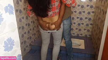Naakte gelekte OnlyFans-foto van Safiiyaax
