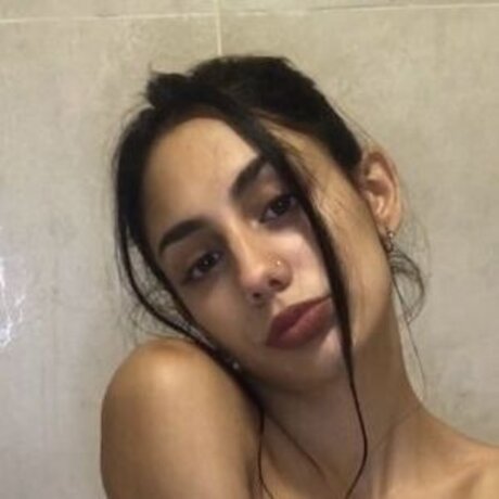 Naakte gelekte OnlyFans-foto van Melina Lox