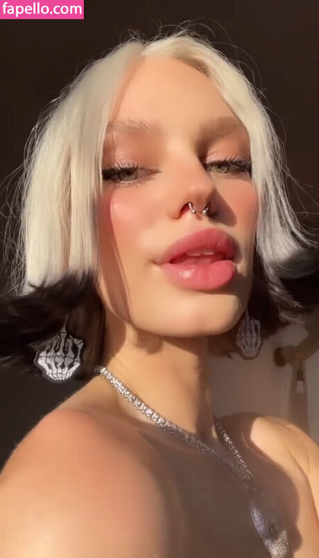 Naakte gelekte OnlyFans-foto van Gtayy Stargirl