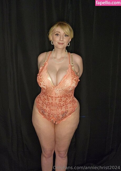 Annie Christ