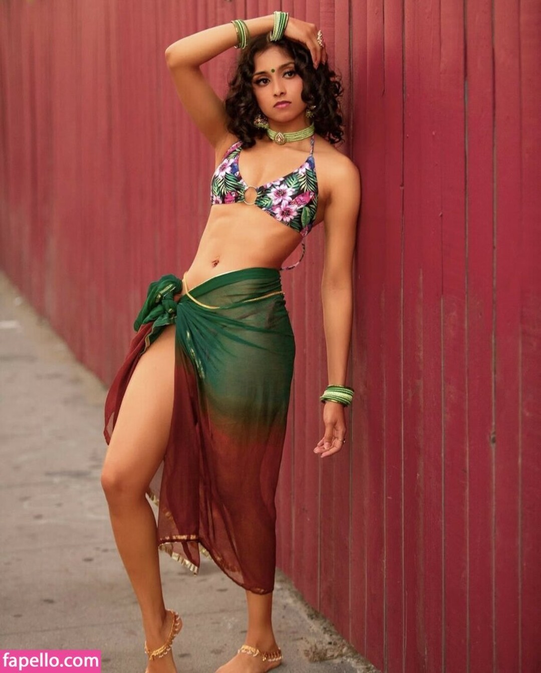 Naakte gelekte OnlyFans-foto van Aathira Rajeev #13 Naakte gelekte OnlyFans-foto van Aathira Rajeev #13