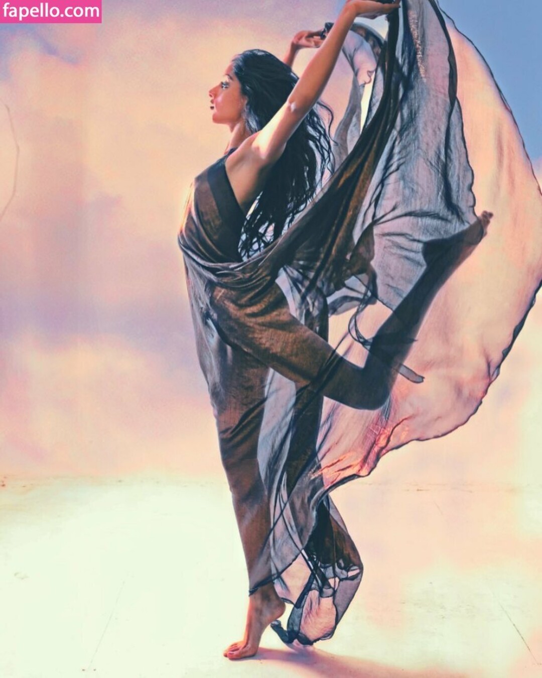 Naakte gelekte OnlyFans-foto van Aathira Rajeev #23 Naakte gelekte OnlyFans-foto van Aathira Rajeev #23