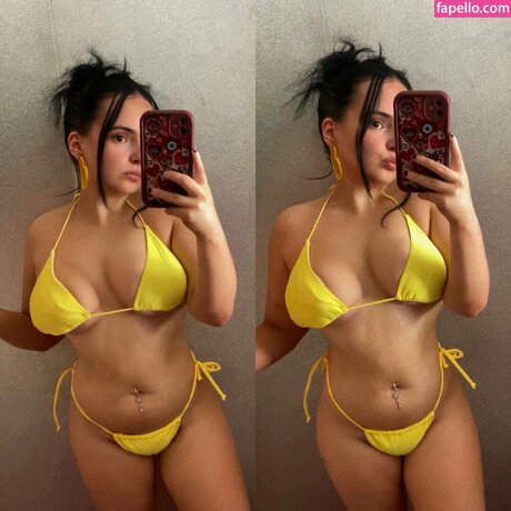 Naakte gelekte OnlyFans-foto van Jedilauren