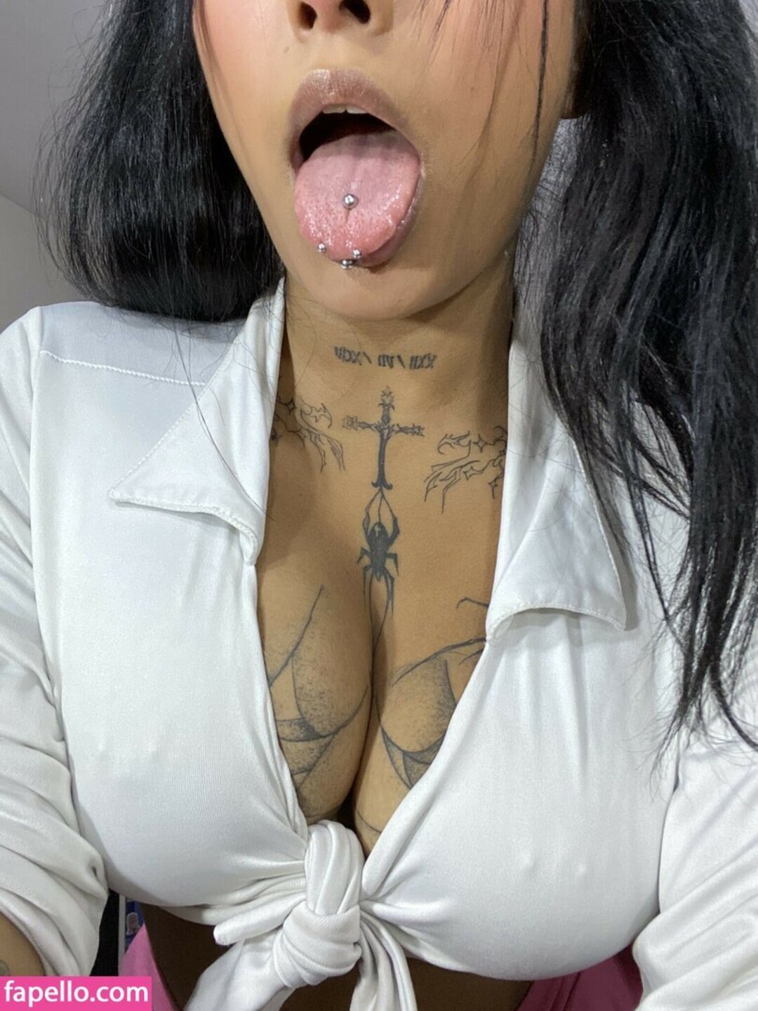 Naakte gelekte OnlyFans-foto van Shalydaniela #12 Naakte gelekte OnlyFans-foto van Shalydaniela #12