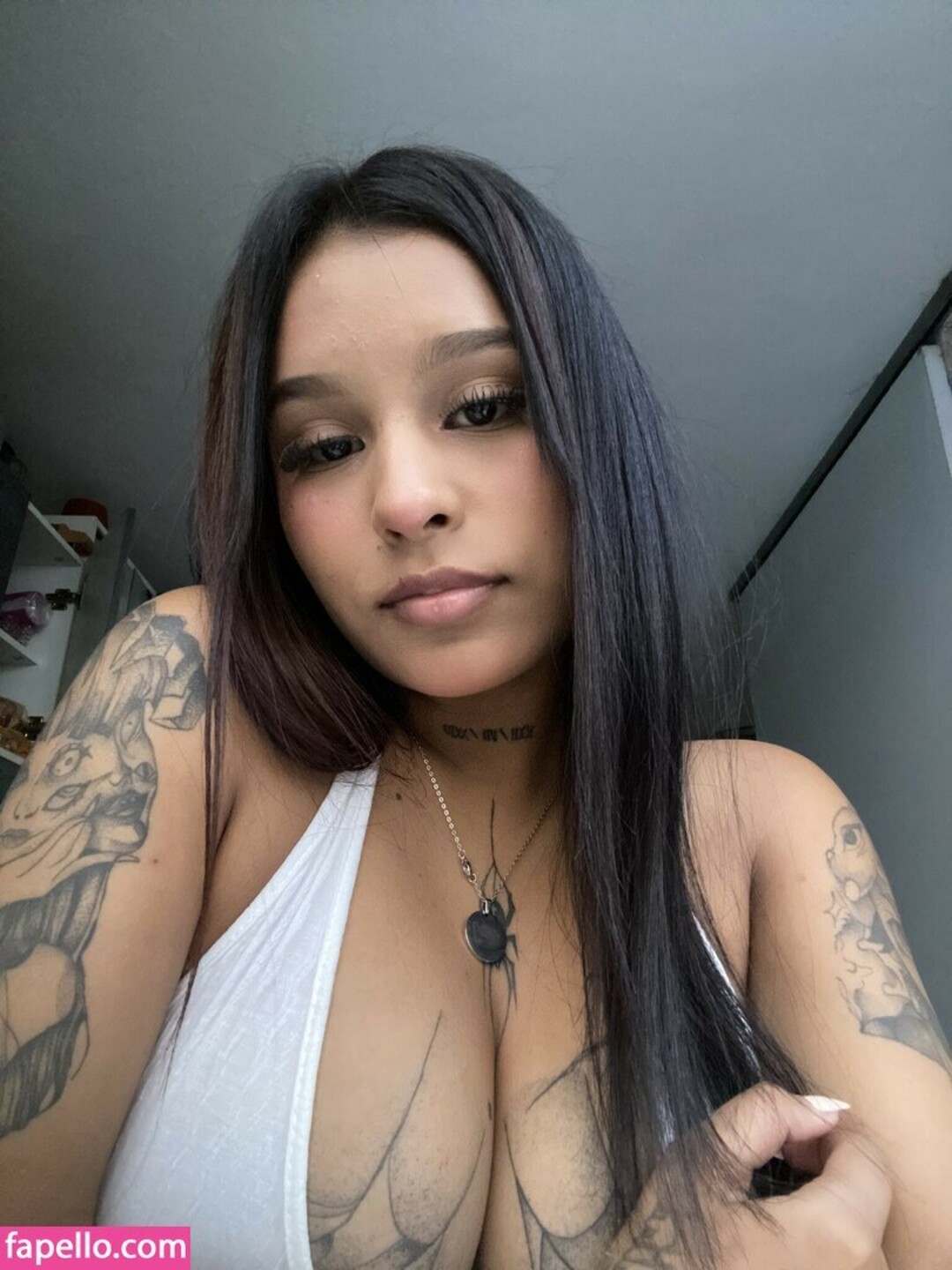 Naakte gelekte OnlyFans-foto van Shalydaniela #4 Naakte gelekte OnlyFans-foto van Shalydaniela #4