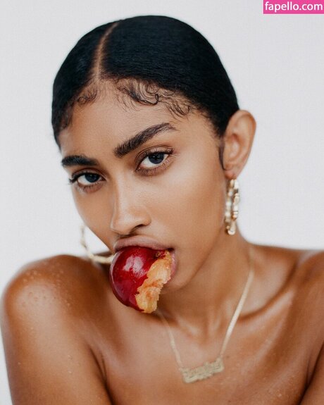 Jasmine Chola
