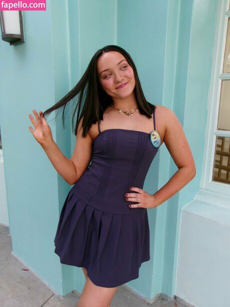 Izzy Moreno