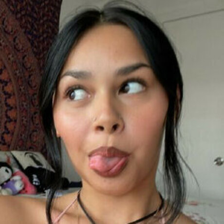 Naakte gelekte OnlyFans-foto van Prettyrottingirl