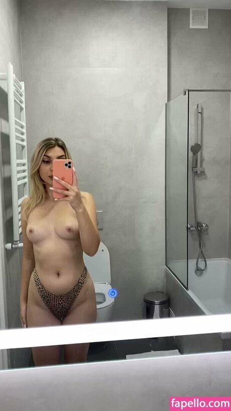 Jenny Lux
