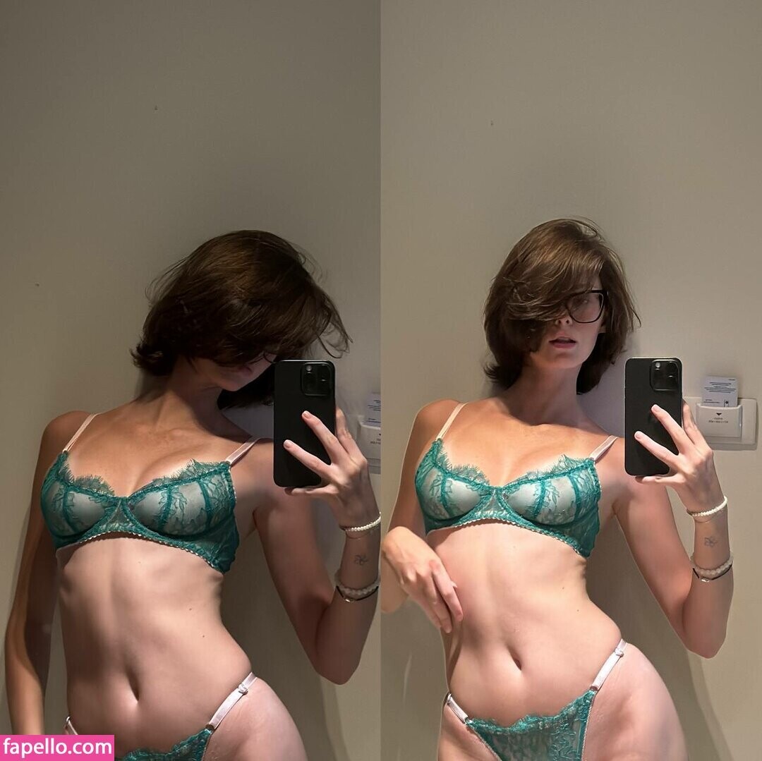 Naakte gelekte OnlyFans-foto van Shashkau #27 Naakte gelekte OnlyFans-foto van Shashkau #27