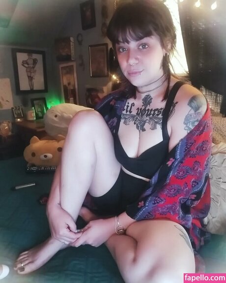Naakte gelekte OnlyFans-foto van Hoodieninja