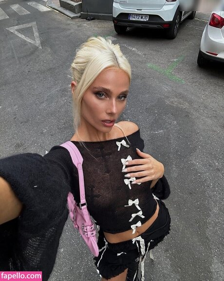Naakte gelekte OnlyFans-foto van Valentina Zenere