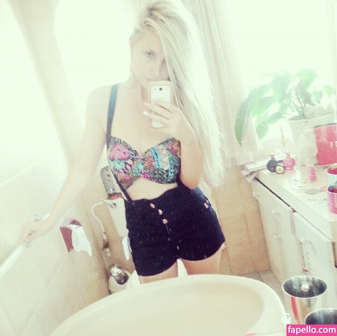 Naakte gelekte OnlyFans-foto van Amber Koltzow Bastick #41 Naakte gelekte OnlyFans-foto van Amber Koltzow Bastick #41