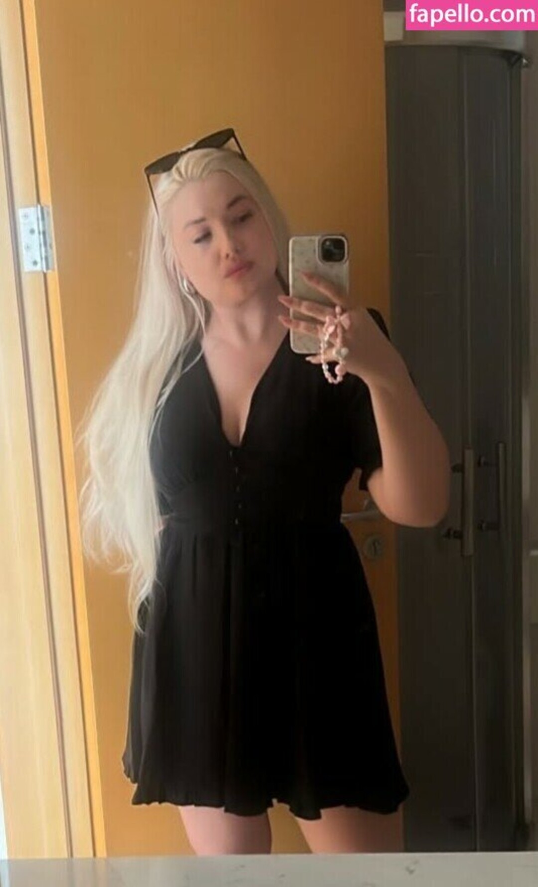 Naakte gelekte OnlyFans-foto van Amber Koltzow Bastick #49 Naakte gelekte OnlyFans-foto van Amber Koltzow Bastick #49