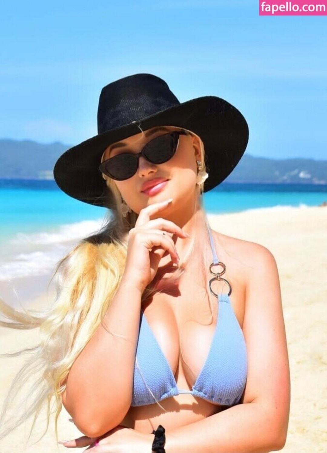 Naakte gelekte OnlyFans-foto van Amber Koltzow Bastick #5 Naakte gelekte OnlyFans-foto van Amber Koltzow Bastick #5