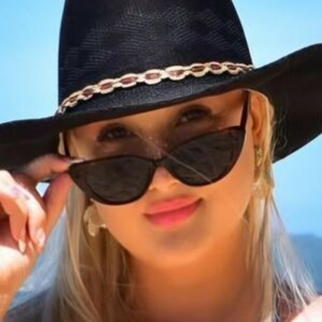 Naakte gelekte OnlyFans-foto van Amber Koltzow Bastick #7 Naakte gelekte OnlyFans-foto van Amber Koltzow Bastick #7